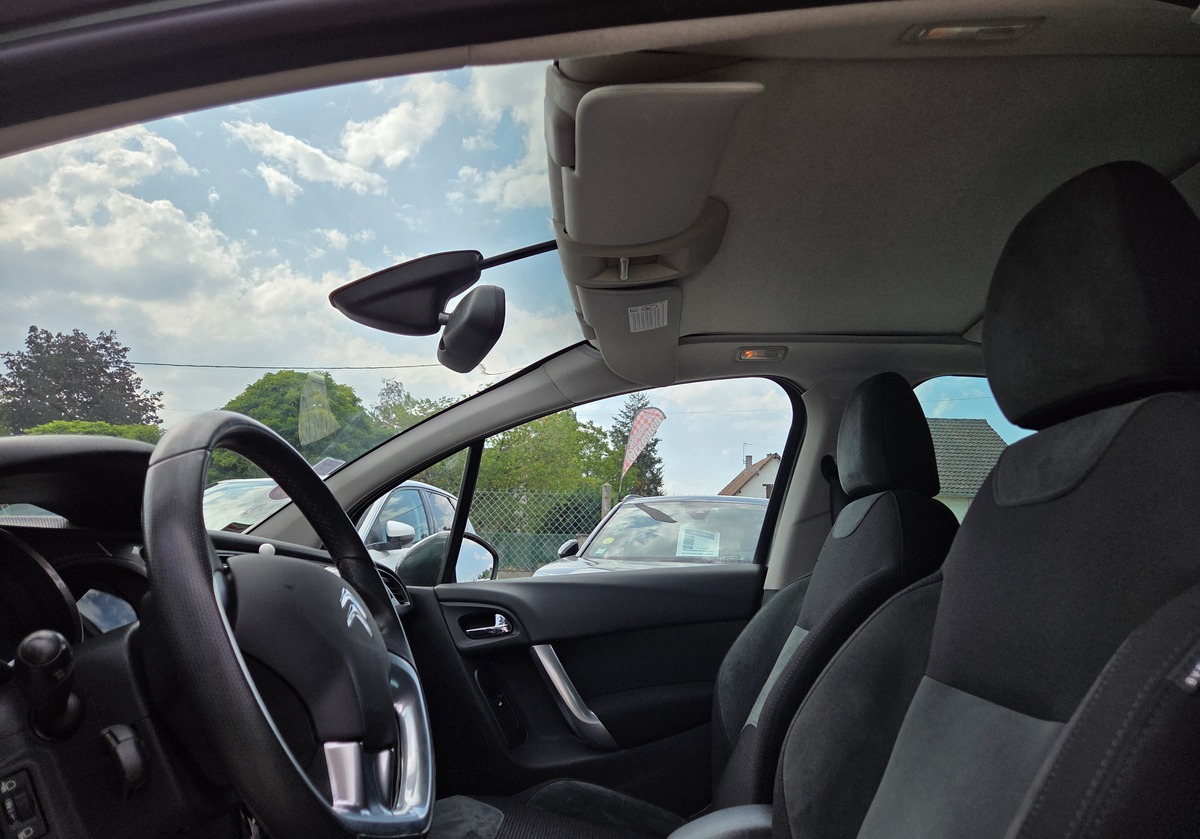 Citroën C3 PHASE II 1.6 VTI 120 CV EXCLUSIVE / BOITE AUTOMATIQUE / FAIBLE KILOMÉTRAGES