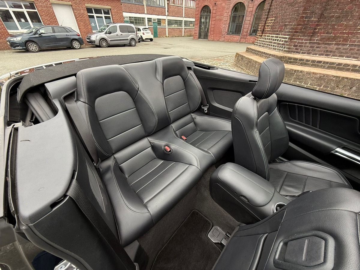 Ford Mustang Convertible GT V8 5.0L / ORIGINE FRANCE / REVISEE