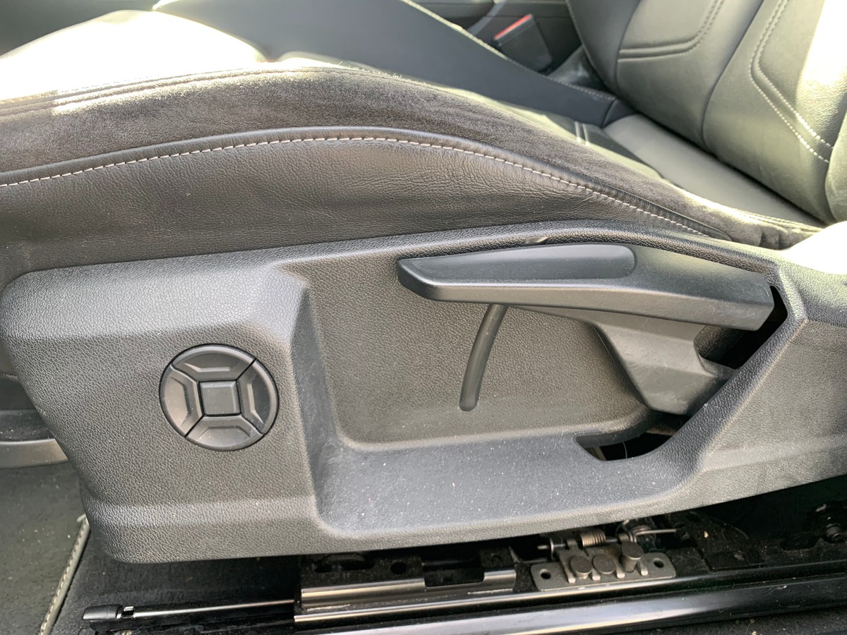 Audi Q3 Sportback 150 ch | S-Line | Caméra de recul | Apple car Play | Coffre assisté électriquement