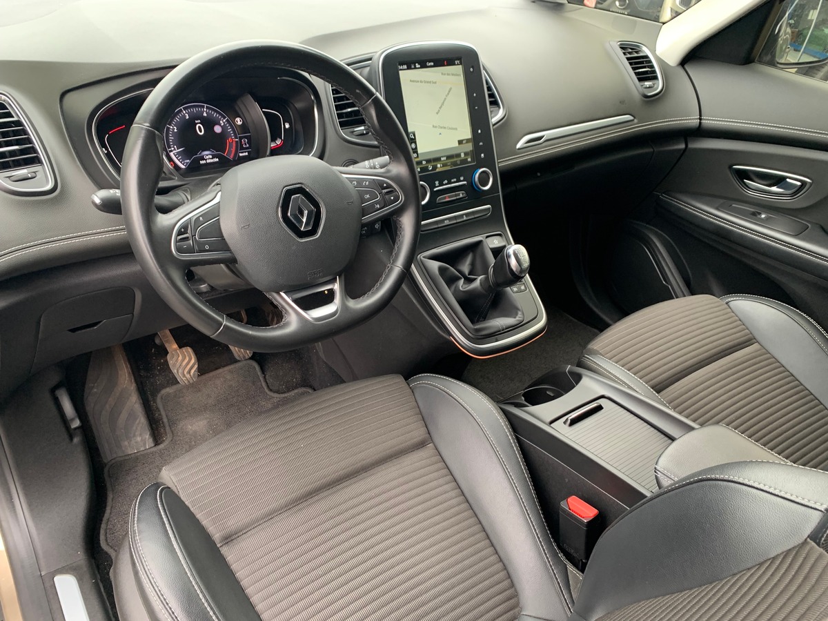 RENAULT Scenic INTENS | Système d'accès, démarrage sans clé | Caméra de recul | Phares avant LED