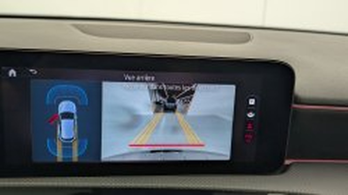 Mercedes-Benz Classe A 200 7G-DCT AMG LINE