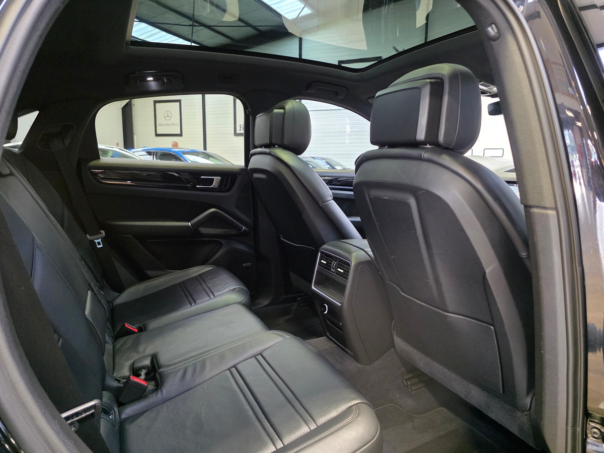 Porsche Cayenne COUPE 3.0 E-HYBRID 462 BOSE / HUD / CHRONO / 21 A