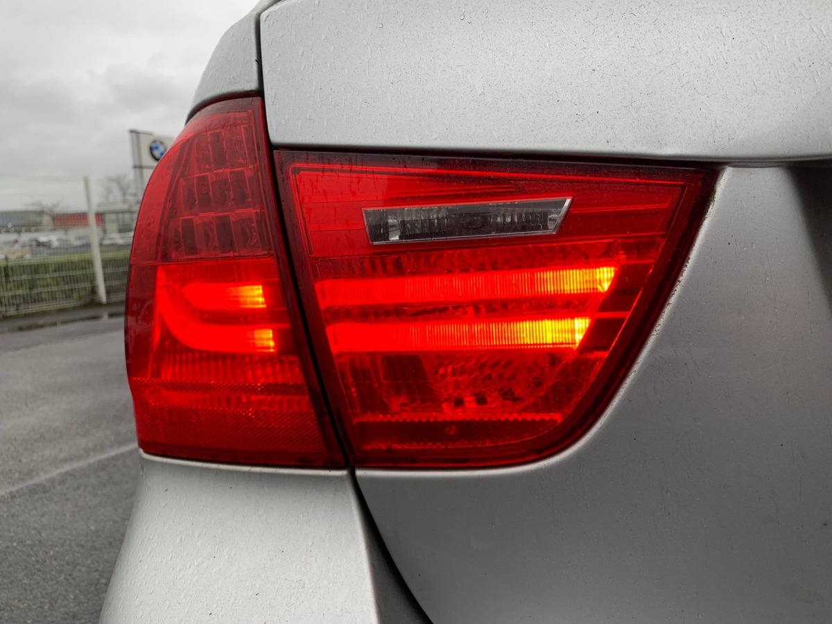 Bmw Série 3 Touring 184 ch | GPS | Radar de recul | Climatisation Auto | Jantes Alu 17"| Attelage