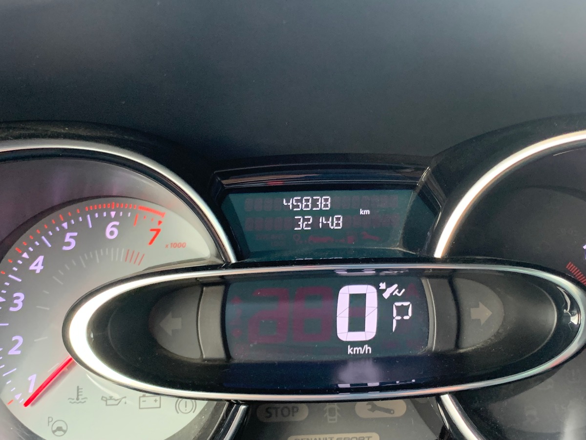 RENAULT Clio IV RS TROPHY | Caméra de recul | Stage 1 | Régulateur | GPS | Echappement Akrapovic