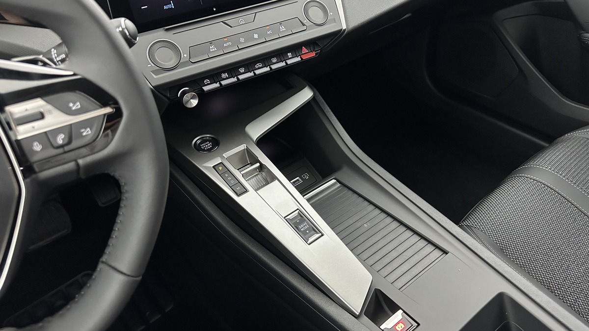 Peugeot 308 III 1.5 BlueHDi 130ch Allure EAT8 | Plusieurs coloris disponible