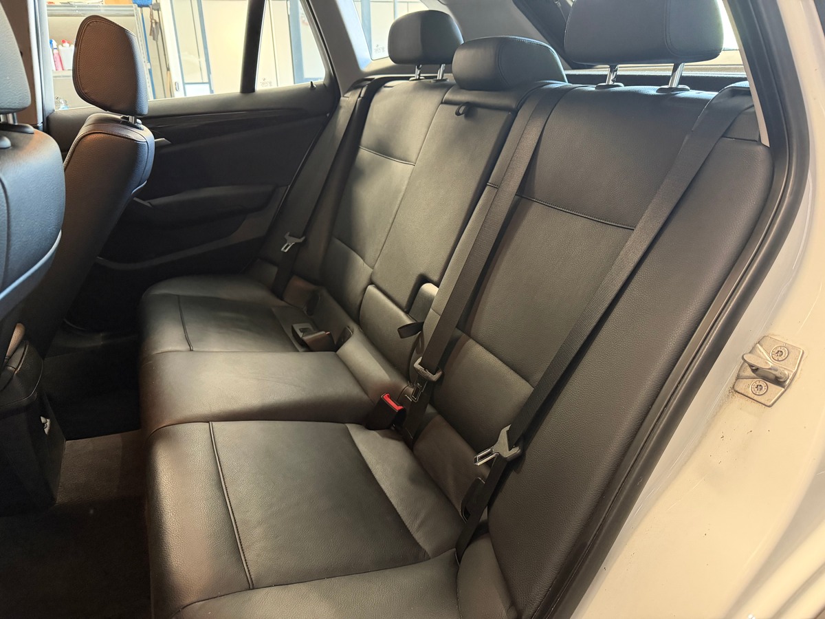 Bmw X1 E84 xdrive18 2.0 143 CV / 1er Main / GPS / Radar de stationnement Av / Ar