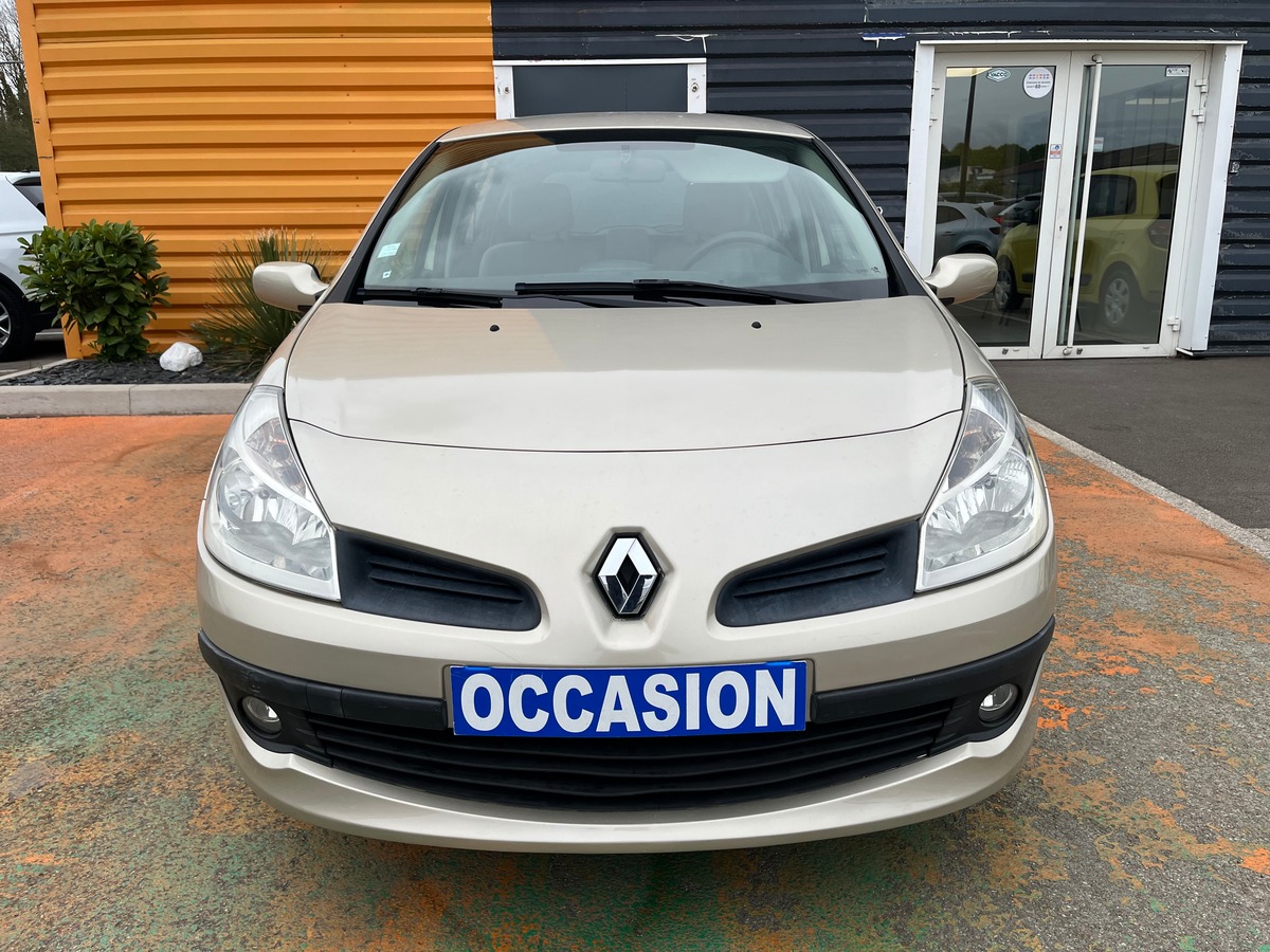 RENAULT Clio III 5 Portes 1.5 dCi 70 CH AUTHENTIQUE