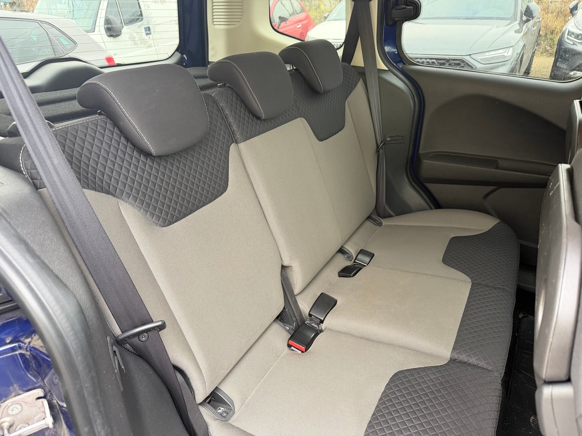 Ford Tourneo Courier 1.0 STCi EcoBoost Combi court S&S 100 cv