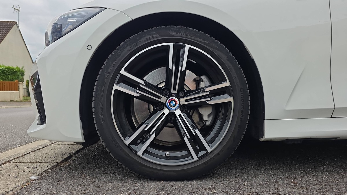 Bmw Série 3 Touring 330d G21 (286 ch)