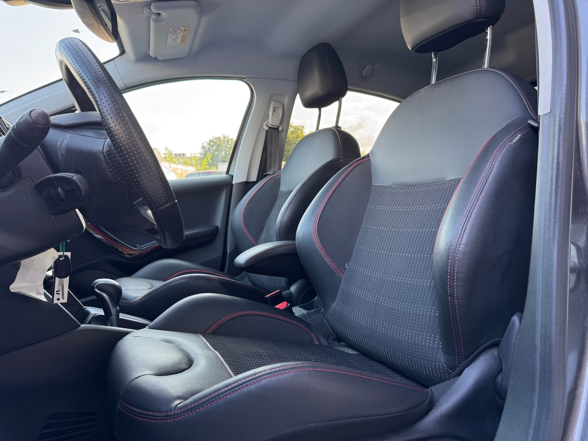 Peugeot 208 110CH S&S EAT6 GT LINE - Première main - Entretiens Peugeot  - Carplay