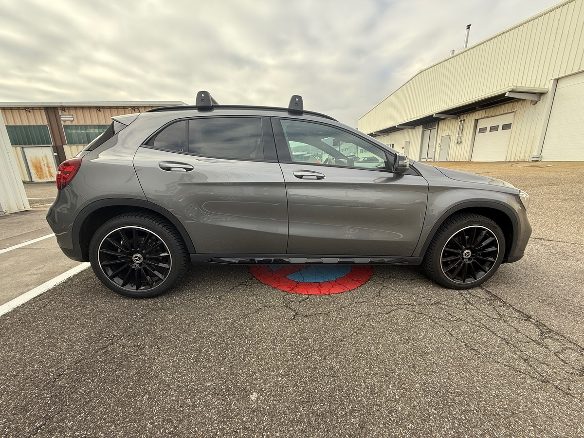 Mercedes-Benz GLA Phase 2 200 1.6 i 7G-DCT 156 cv FASCINATION AMG, Suivi Complet Mercedes,