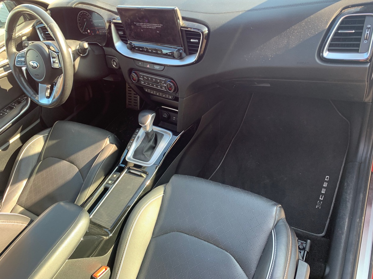 Kia XCeed 141 |Premium | Toit ouvrant | Siéges chauffants climatisés | Caméra recul | Apple car Play