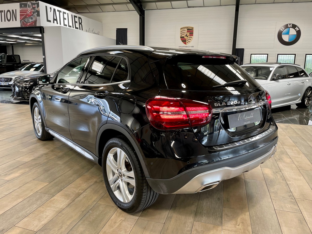 Mercedes-Benz GLA* 220d Sensation 4Matic 7G-DCT c