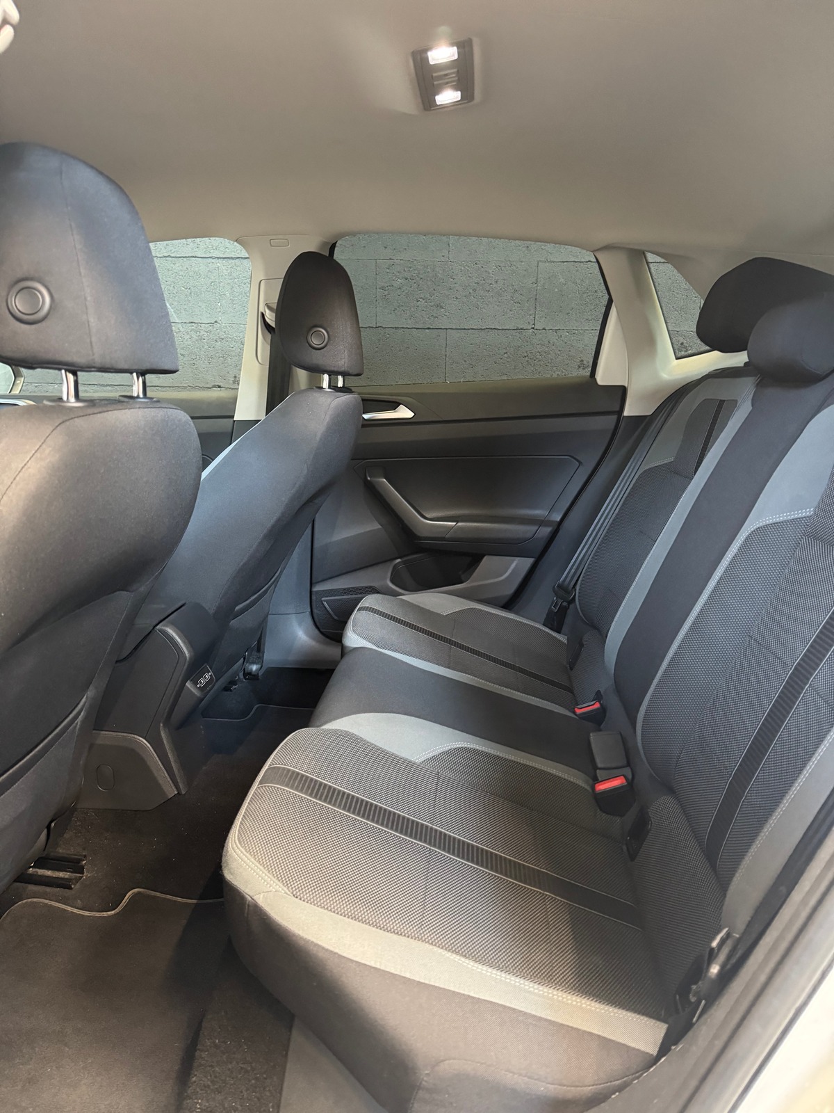 Volkswagen Polo VI 1.0 TSI 95 COPPER LINE 1ERE MAIN