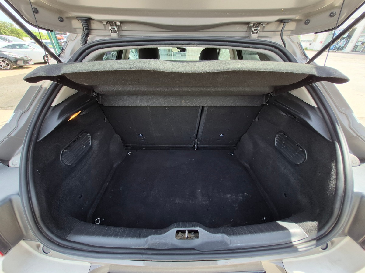 Citroën C4 Cactus 1.6 BHDI 100 SHINE ETG6