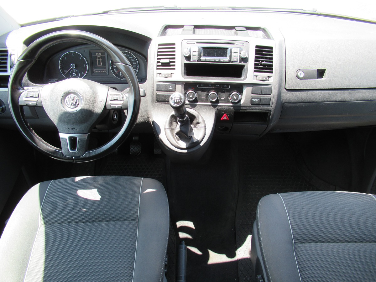 Volkswagen Multivan T5 2.0 TDI 140 TOIT RELEVABLE