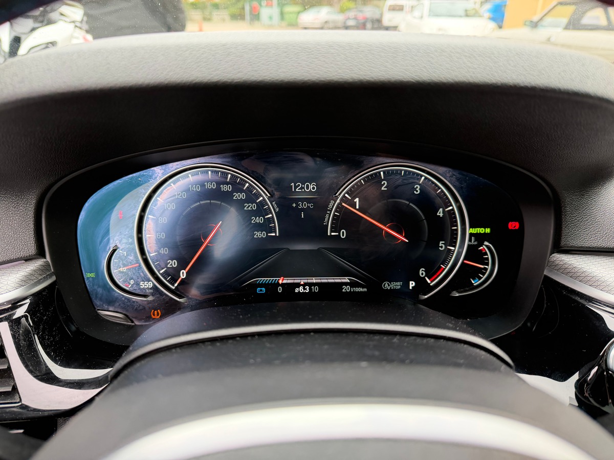 Bmw Série 5 G30 520D xDrive 190 ch BVA 8 M Sport Harman Kardon / Toit ouvrant / Caméra 360°