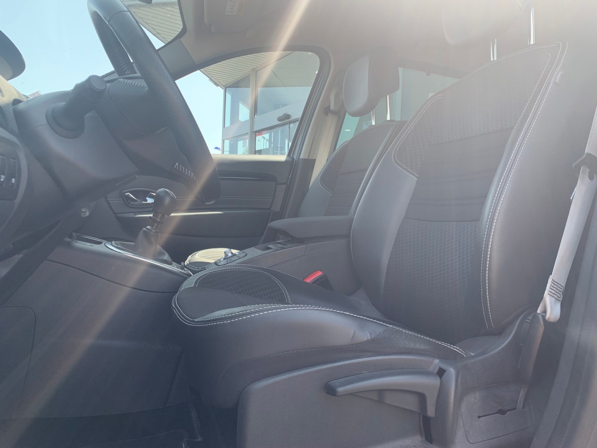 RENAULT Grand Scenic 130 chevaux | BOSE | 7 Places | Caméra de recul | Régulateur de vitesse | GPS