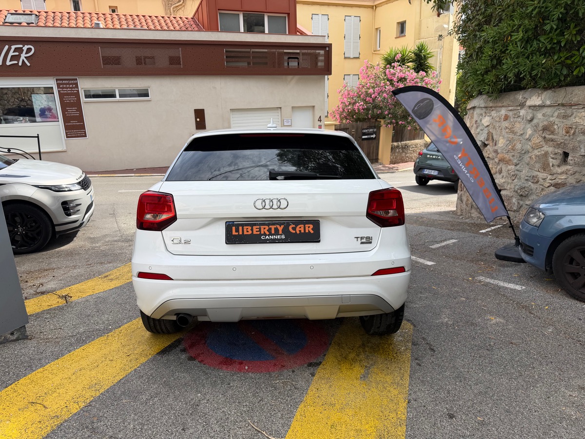 Audi Q2 TFSI 116 CV /  CarPlay / GPS / Boite Auto / Jantes / Sport Design