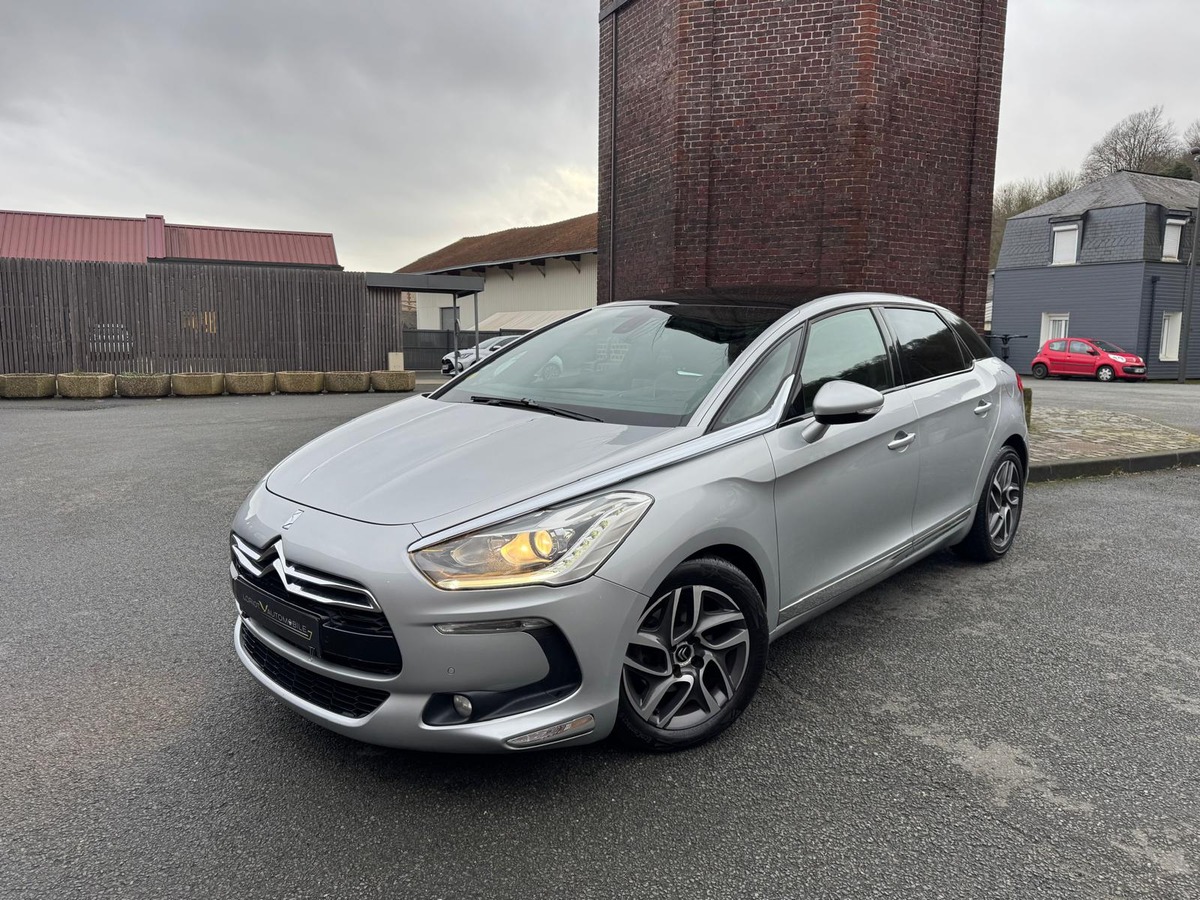 Citroën DS5 1.6 e-HDi SoChic Boite automatique - Révisé - Garantie