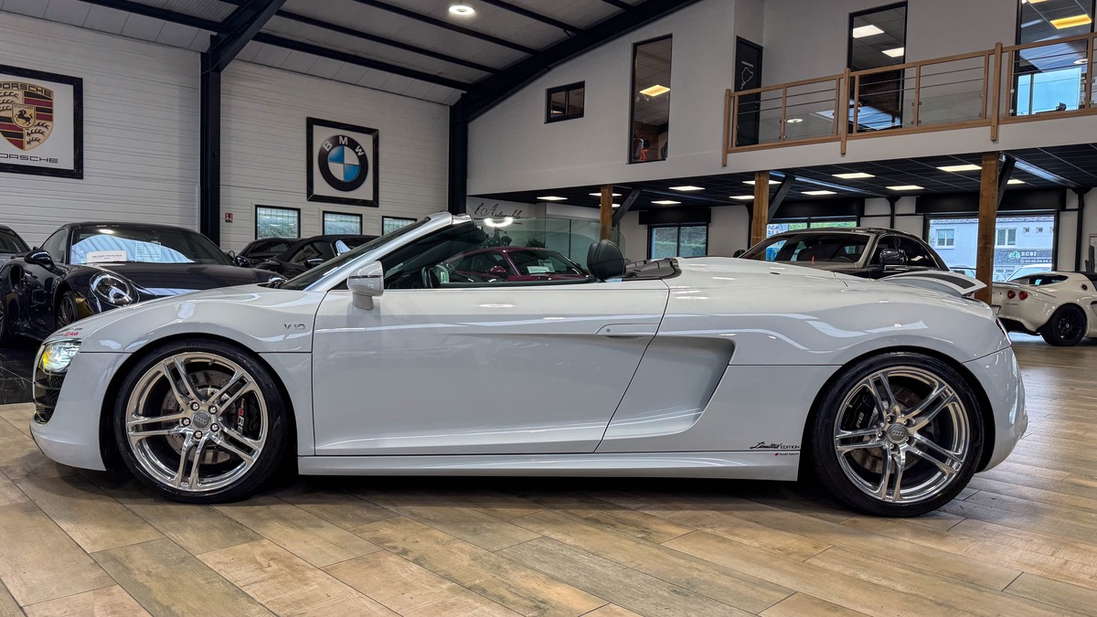Audi R8 Spyder V10 5.2 FSI QUATTRO R-Tronic / 577 CV / CONFIG RARE