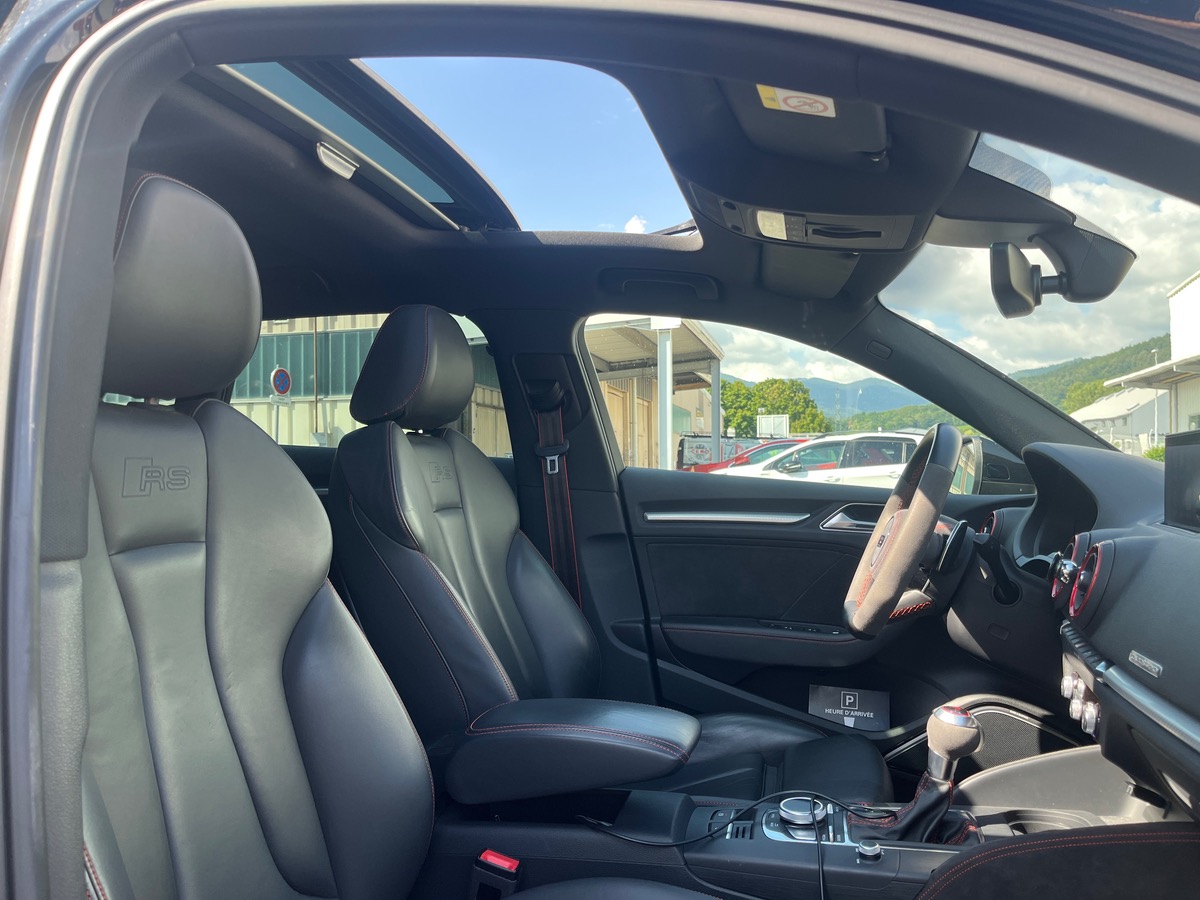 Audi RS3 SPORTBACK 2.5 TFSI 400 QUATTRO S TRONIC, Suivi complet, Toit panoramique, Matrix LED, B&O