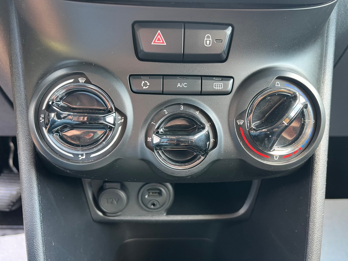 Peugeot 208 5 Portes 1.2 VTi 82 CH ACTIVE