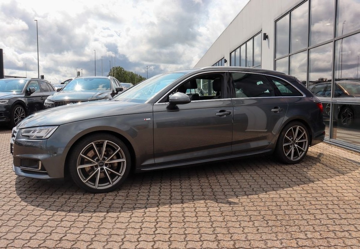 Audi A4 Avant 3.0 tdi 272ch quattro sport, S-line, HUD, Pano, Memo