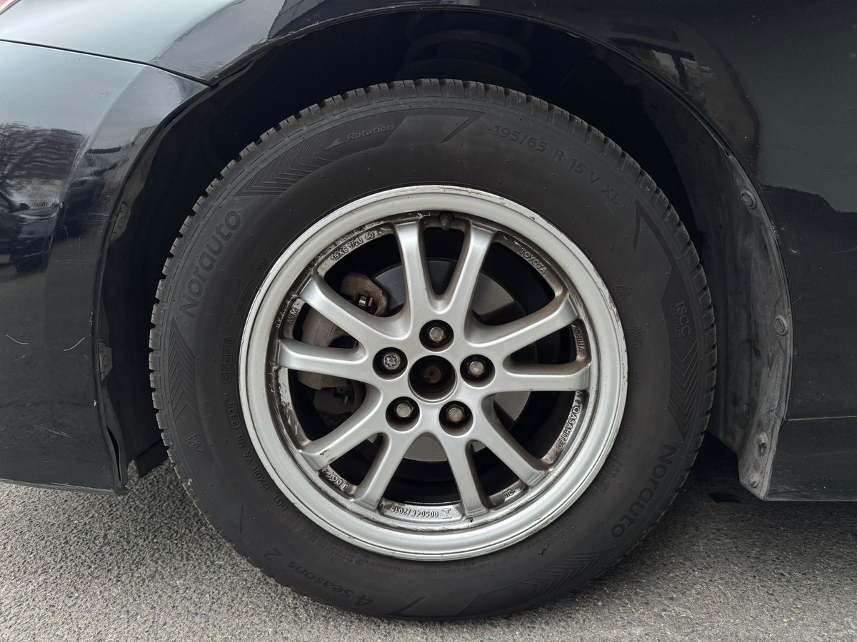 Toyota Prius IV Lounge 1.8 VVT-i 122 Hybrid