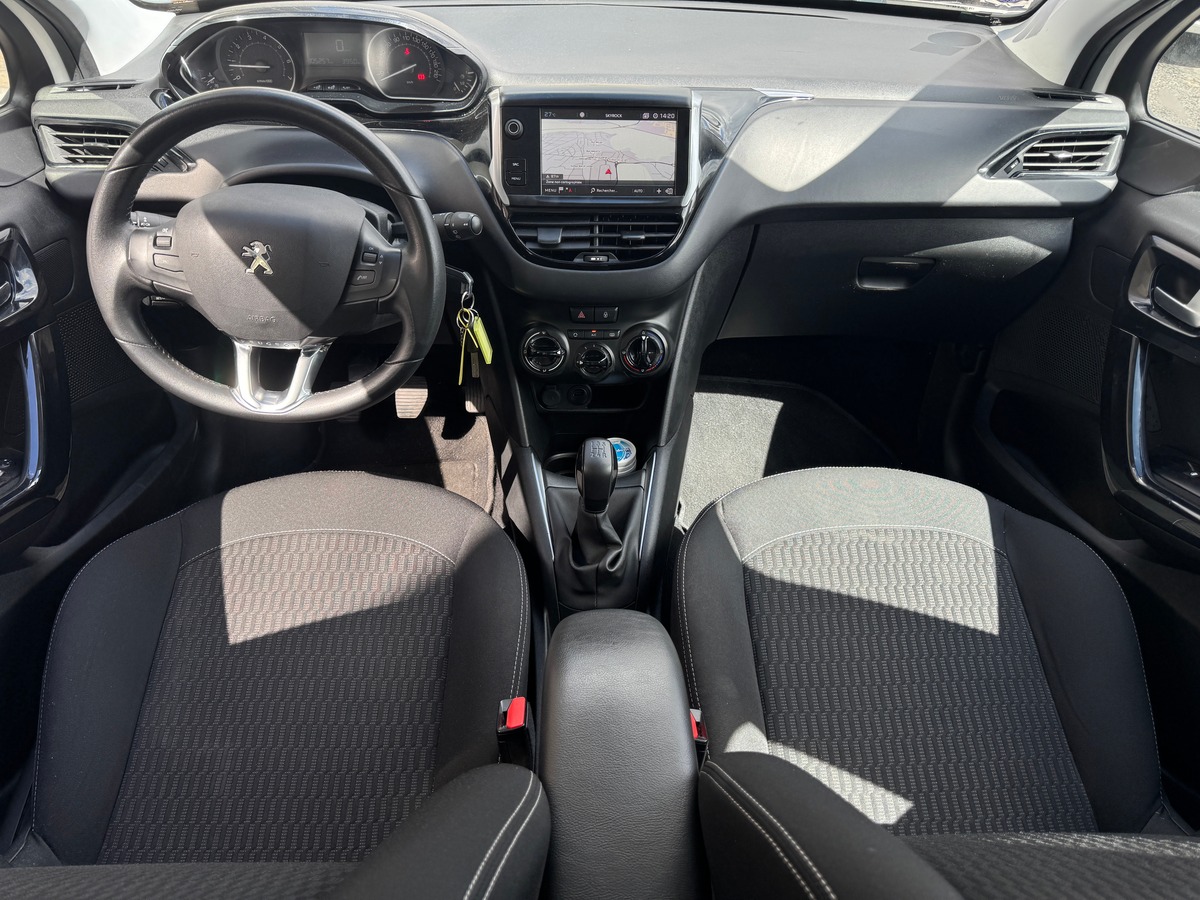 Peugeot 208 I Active Business 1.2 VTi S&S 82 cv phase 2