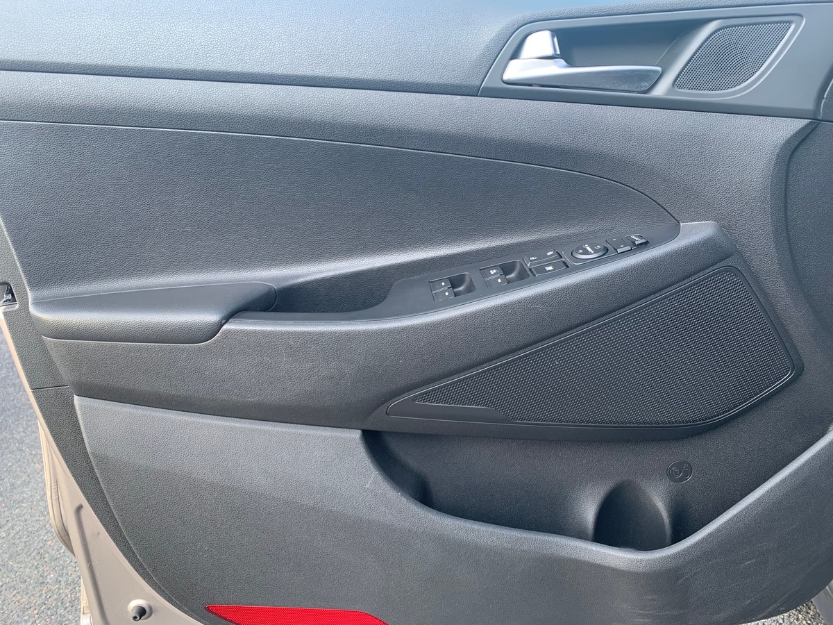 Hyundai Tucson 115 | Intuitive | 1.7 CRDI | 2WD | Régulateur vitesse | GPS | Attelage | Caméra recul