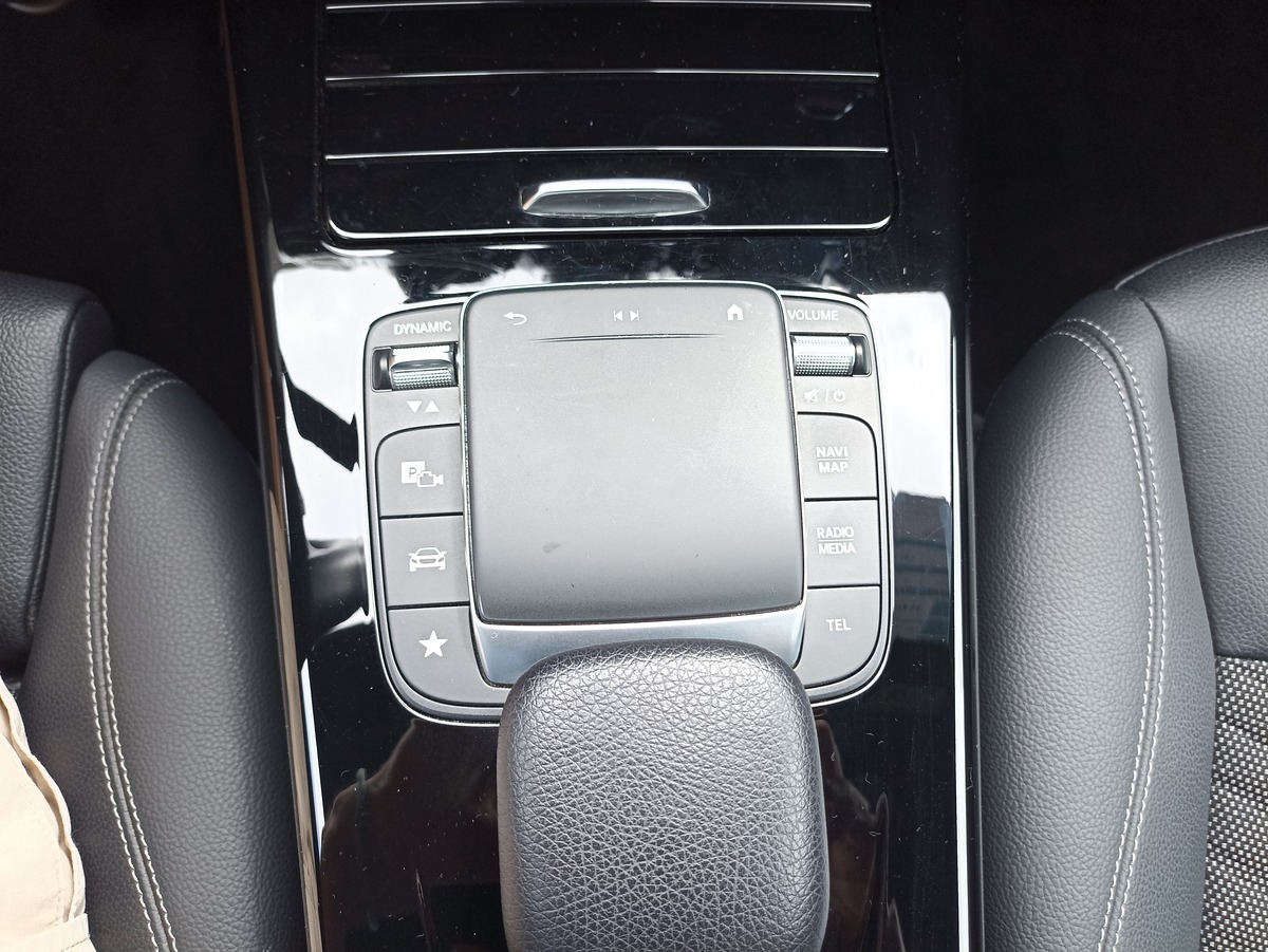 Mercedes-Benz Classe A A180 136 7G-DCT BUSINESS LINE
