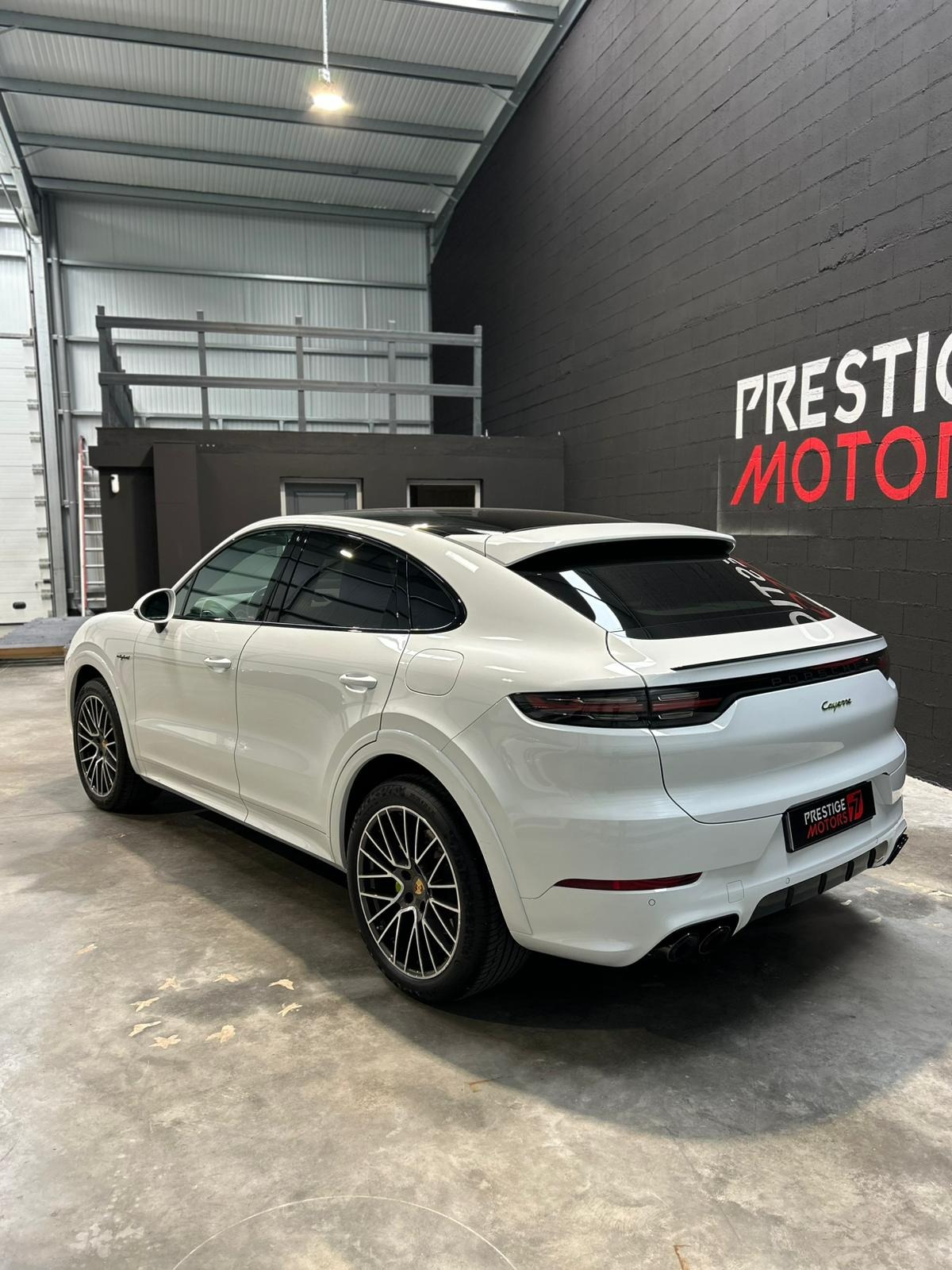 Porsche Cayenne E-Hybrid Coupé Platinum Edition 462 Chevaux