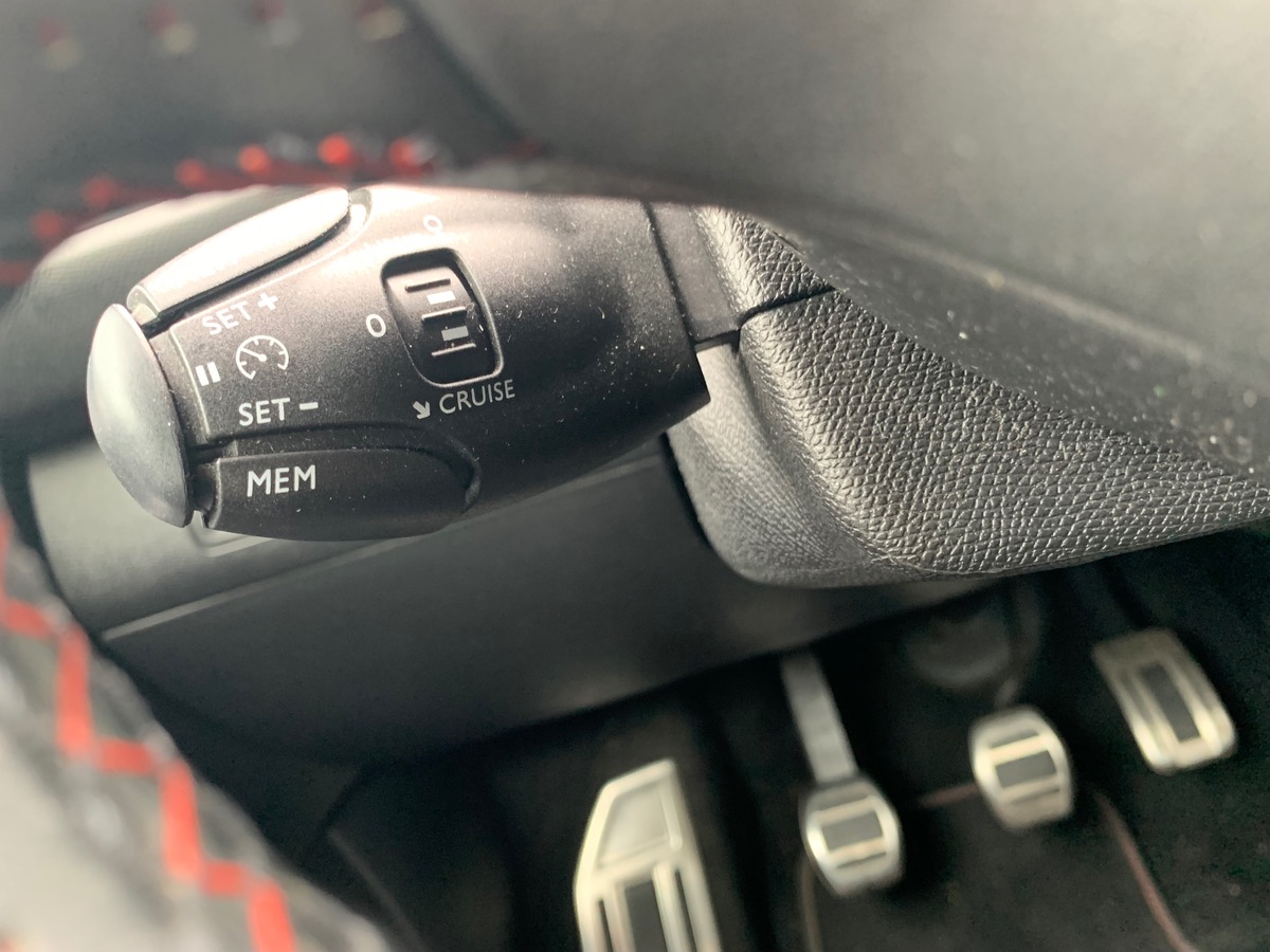 Peugeot 308 263 ch | GTI | Mirror Screen | Régulateur vitesse | Radar stationnement avant, arriére