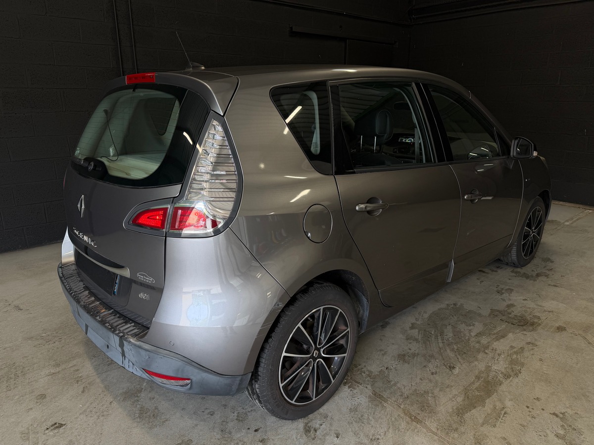 RENAULT Megane Scenic 1.9 dci EDC Bose 1ere Main / Kit distribution Ok