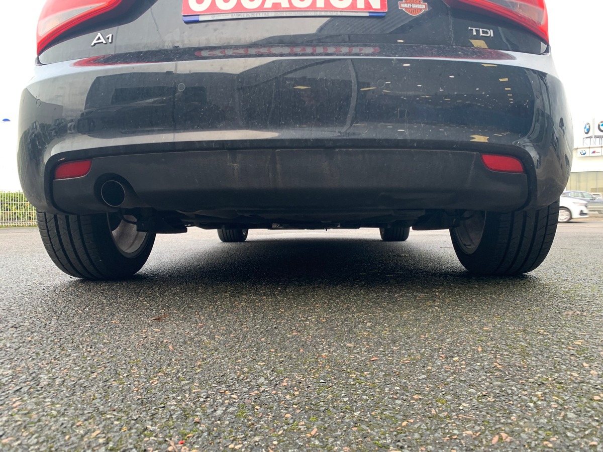 Audi A1 105 ch | Attraction | Climatisation | Radio cd | Jantes alu 16''| Volant cuir | Radar recul