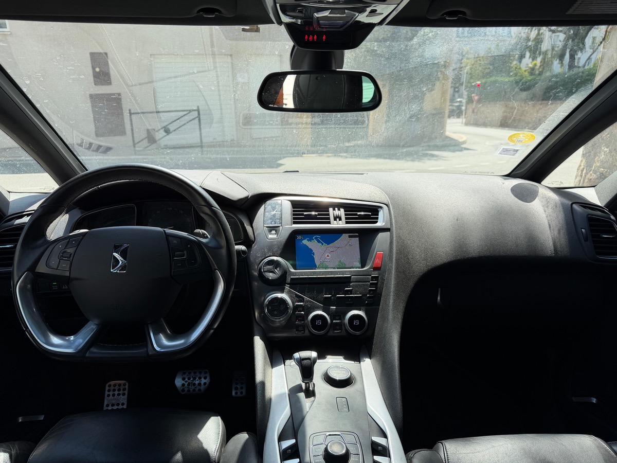 Citroën DS5 2.0 HDi hybrid 4x4 163 CV / Toit Panoramique / Sport Chic / Full Options Km réel