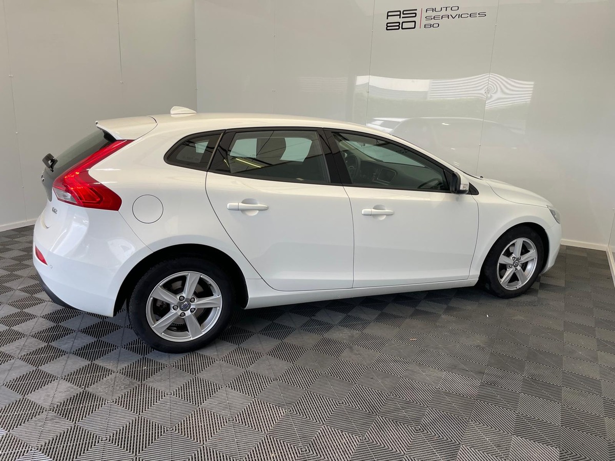 Volvo V40 1.6 D  115 KINETIC  PREMIERE MAIN