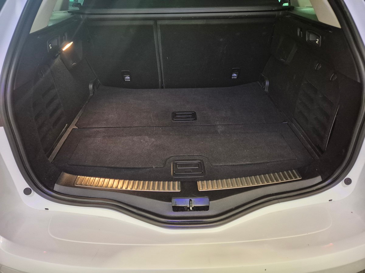 RENAULT Megane ESTATE 1.5 DCI 115 EDC6 PACK INTENS