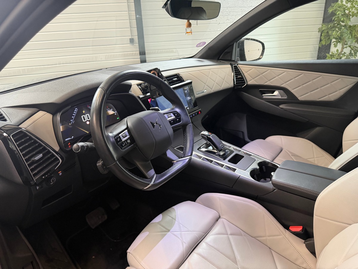 DS DS 7 1.6 180ch EAT8 FINITION RIVOLI