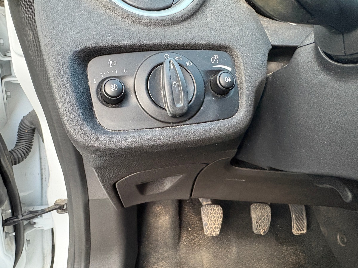 Ford Fiesta 1.25 82ch Edition - 1ʳᵉ main - ENTRETIEN CONSTRUCTEUR