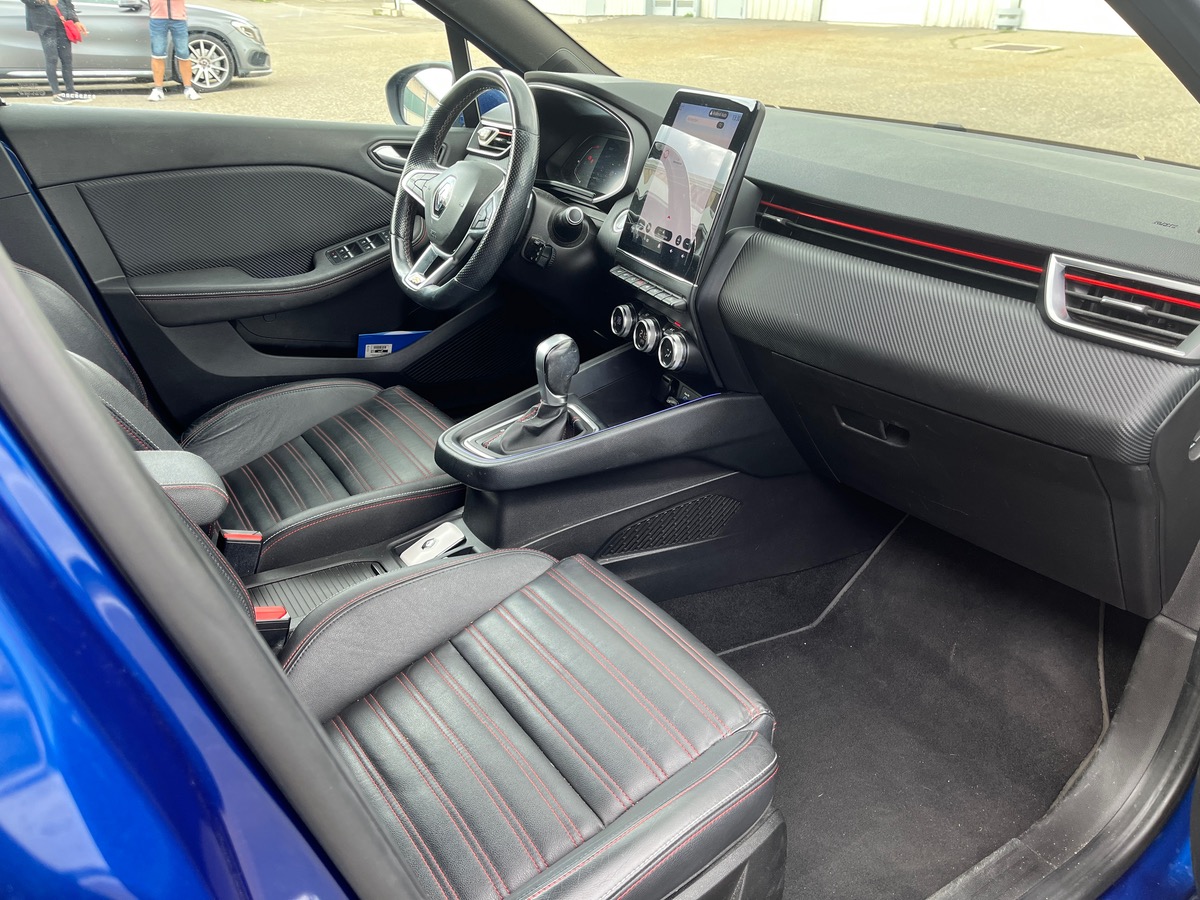 RENAULT Clio V 1.3 TCE 130 FAP RS LINE EDC, Sièges cuir chauffants, Caméra 360°, EasyLink 9,3"