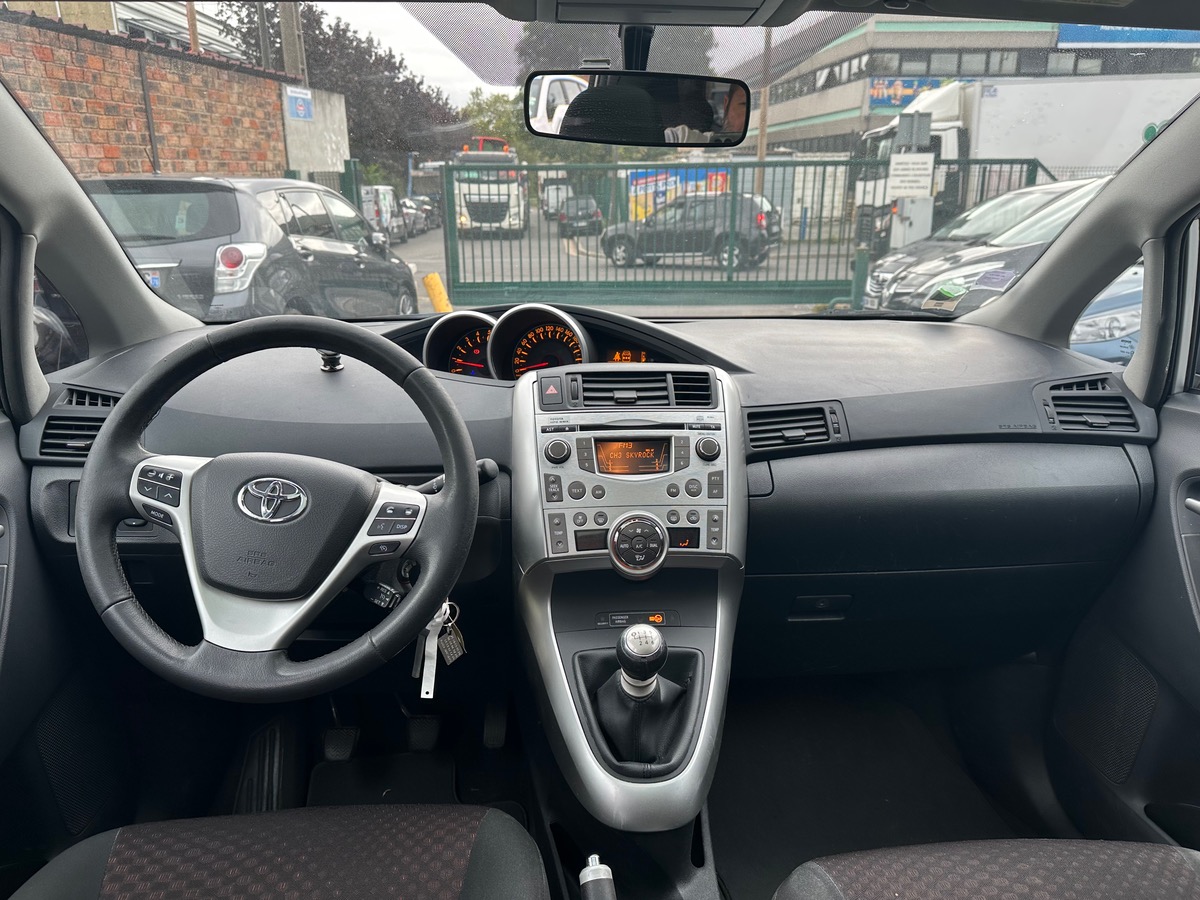 Toyota Verso D-4D 126 CH 4XCARTE 
