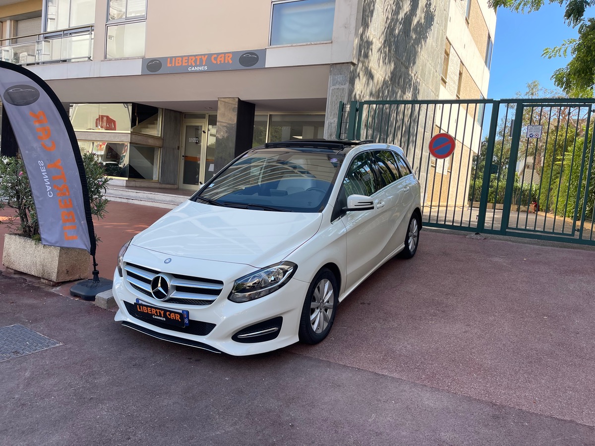 Mercedes Benz CLASSE B 200 1.6 i 156 CV / Toit Ouvrant / Phase 2 / Intérieur Beige / Caméra