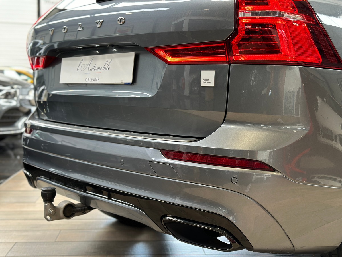 Volvo XC60 T8 AWD 318 + 87 POLESTAR Engineered Geartronic / ATTELAGE / HARMAN KARDON
