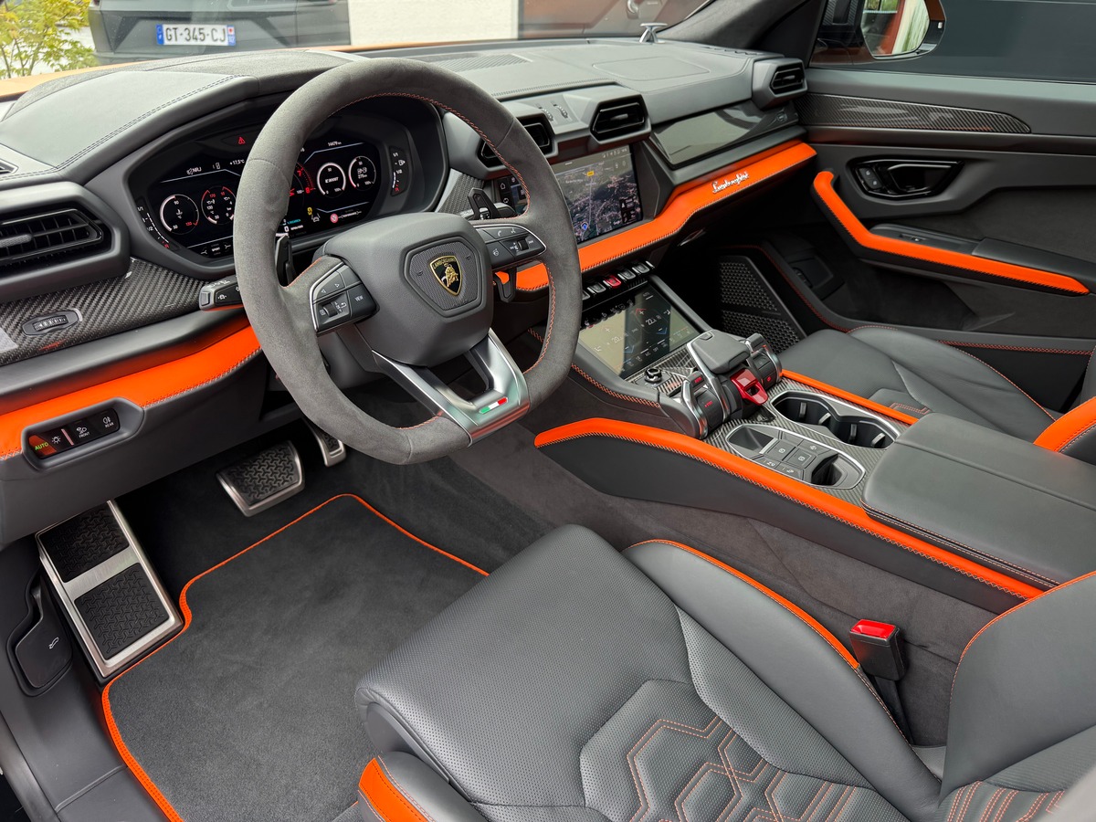 Lamborghini Urus 4.0 V8 800 CH SE / 1ERE MAIN / 14417 KMS