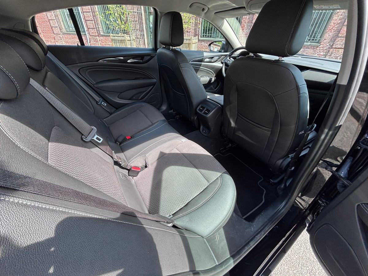 Opel Insigna Grand Sport 1.5 TURBO 165 INNOVATION - APPLE CARPLAY
