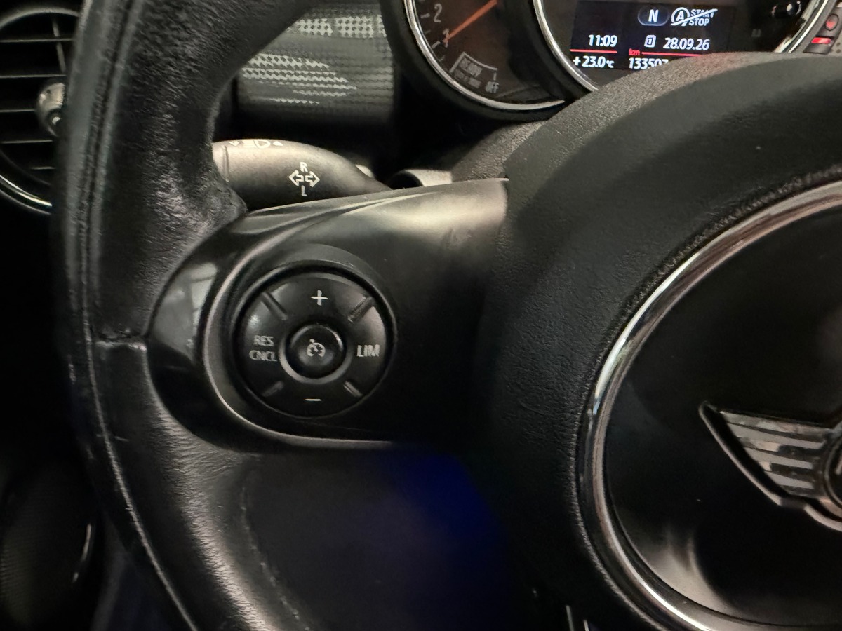 Mini Mini Cooper d 116CH Pack Chili