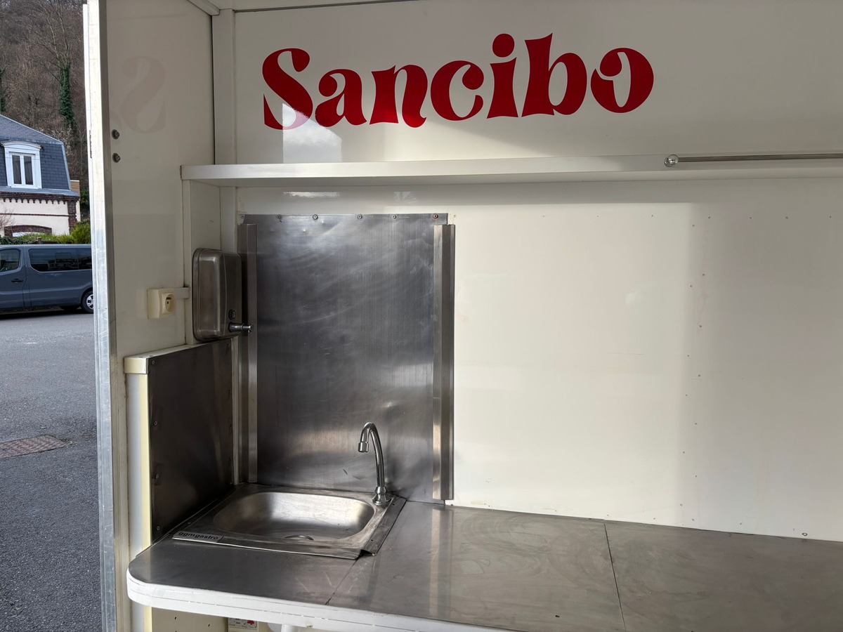 Opel Omega MEGA MULTITRUCK FOODTRUCK 600D - Entretiens à jour