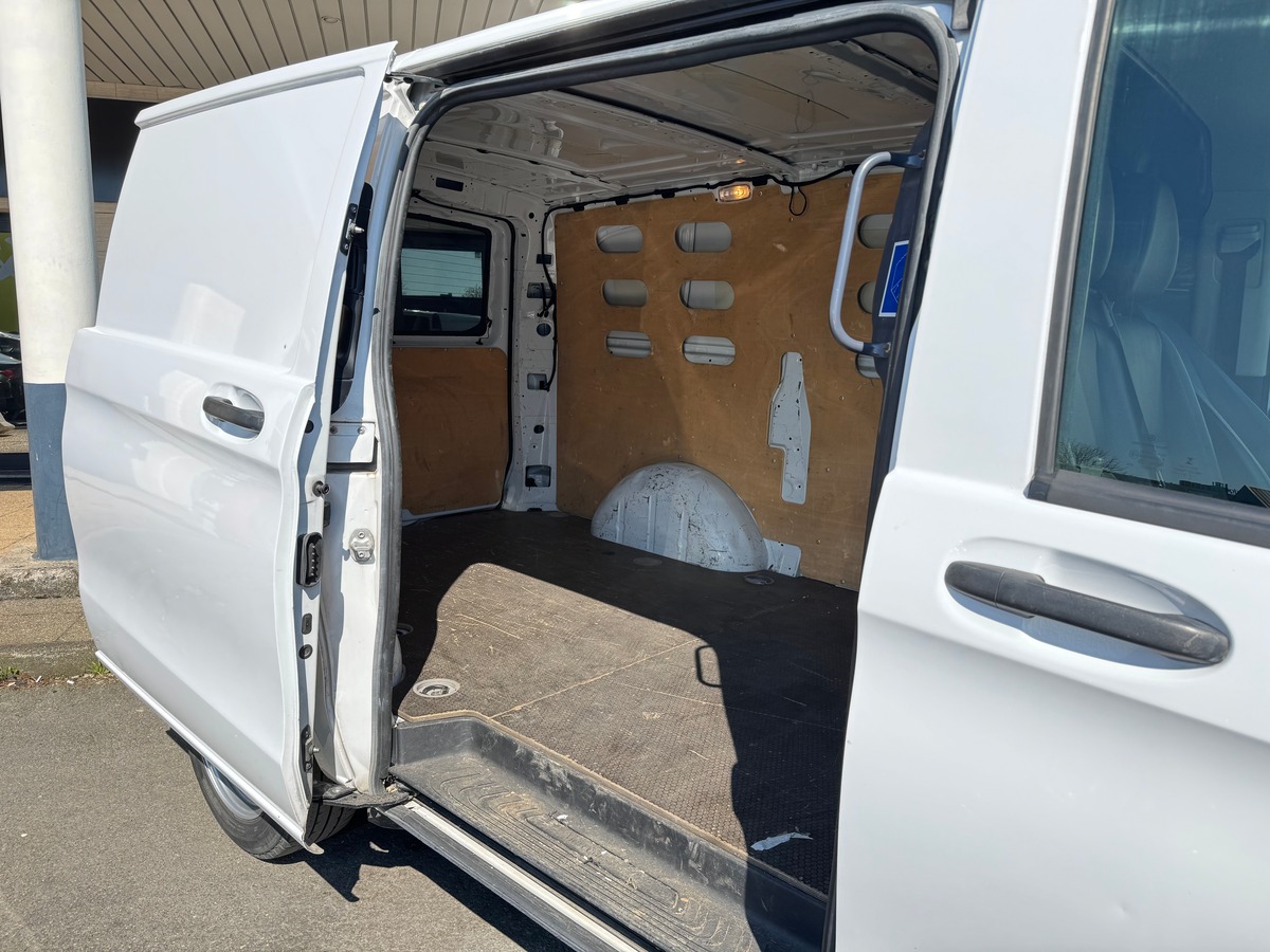 Mercedes-Benz Vito Fourgon 109 1.6 CDI 88 cv